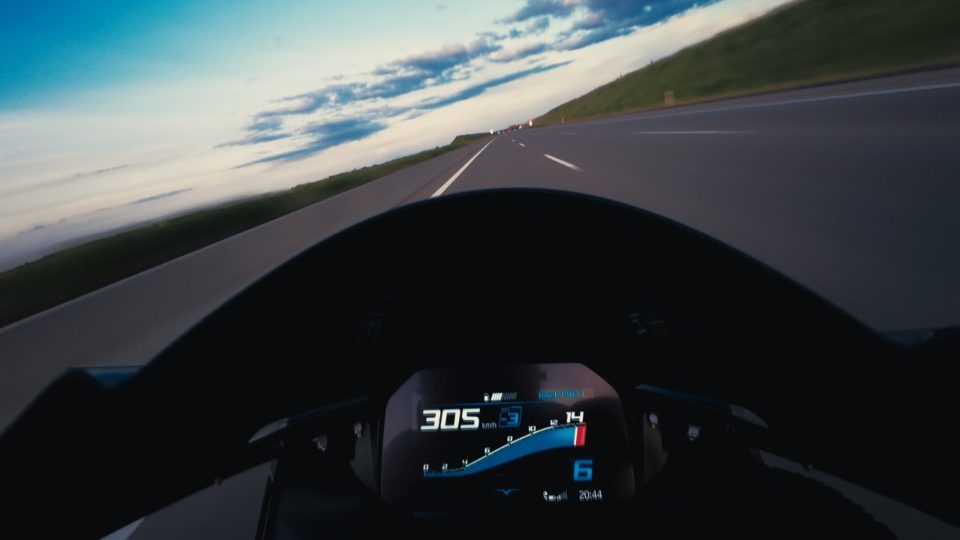 raw.driven: BMW S1000RR, POV Autobahn